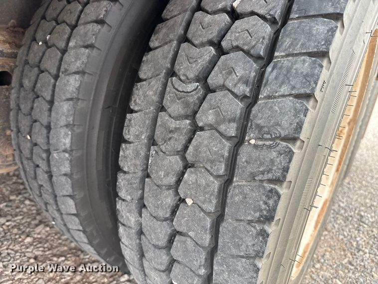 image for item EP0804 2019 Eager Beaver 55GSL/3 lowboy equipment trailer