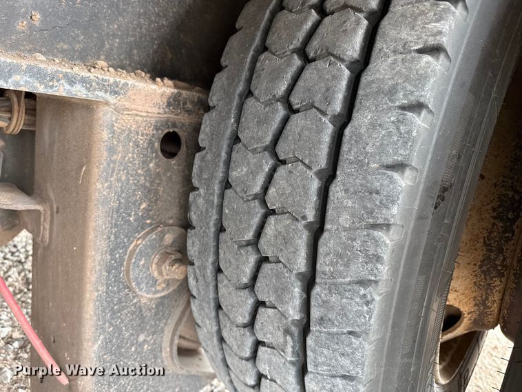 image for item EP0804 2019 Eager Beaver 55GSL/3 lowboy equipment trailer