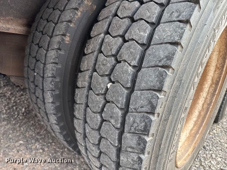 image for item EP0804 2019 Eager Beaver 55GSL/3 lowboy equipment trailer