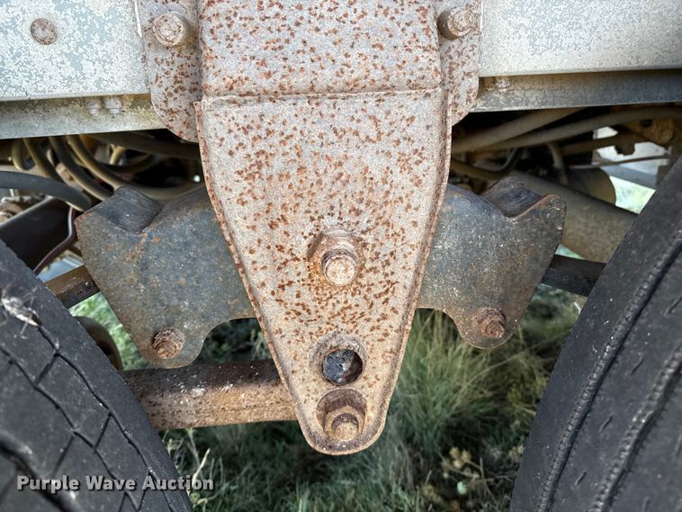 image for item EP0829 1994 Wilson PSDCL-308 livestock trailer