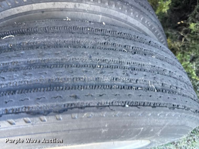 image for item EP0829 1994 Wilson PSDCL-308 livestock trailer