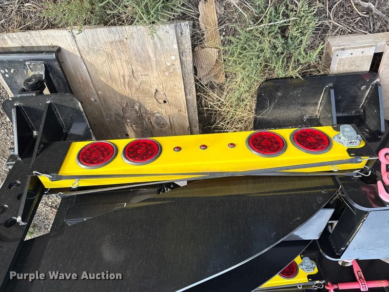 image for item EP0849 2025 NEKS fifth wheel wrecker boom