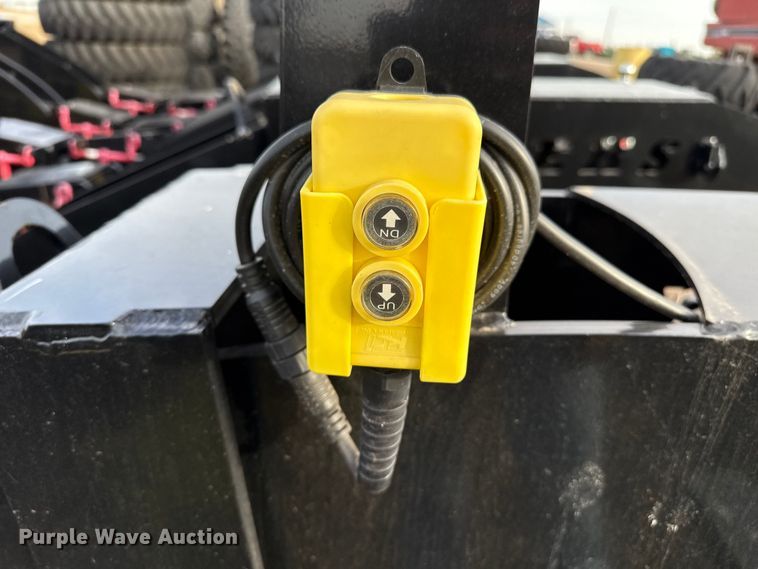 image for item EP0849 2025 NEKS fifth wheel wrecker boom