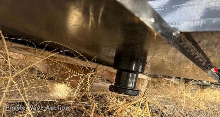 image for item EP0849 2025 NEKS fifth wheel wrecker boom