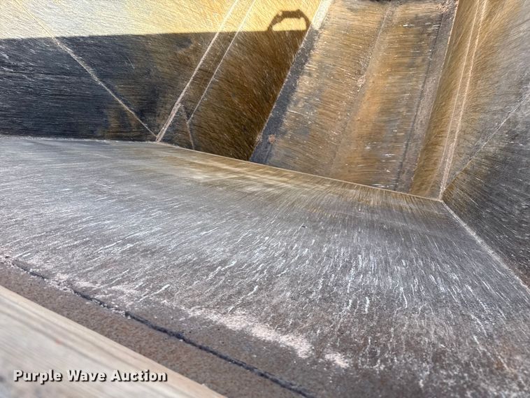 image for item EP0892 2020 Armor Lite SBD-40 LTS AR bottom dump trailer