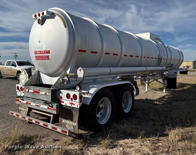 image for item EP0902 2011 tank trailer