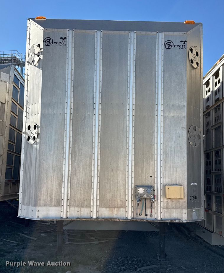 image for item EP0929 2009 Barrett livestock trailer