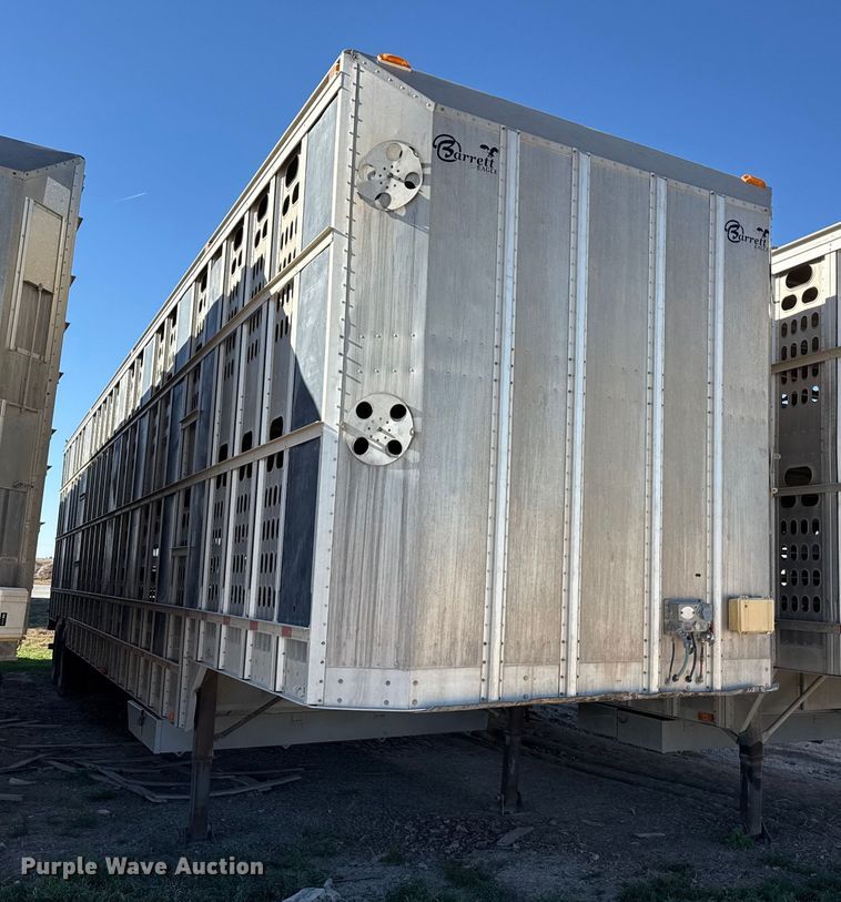 image for item EP0929 2009 Barrett livestock trailer