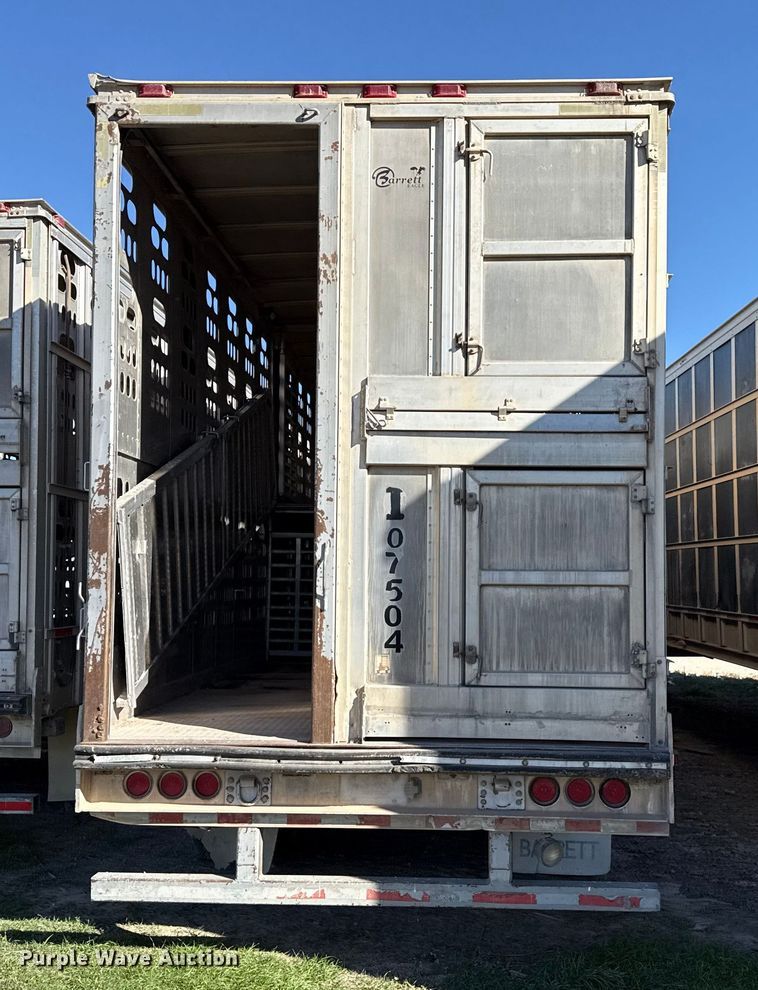 image for item EP0929 2009 Barrett livestock trailer