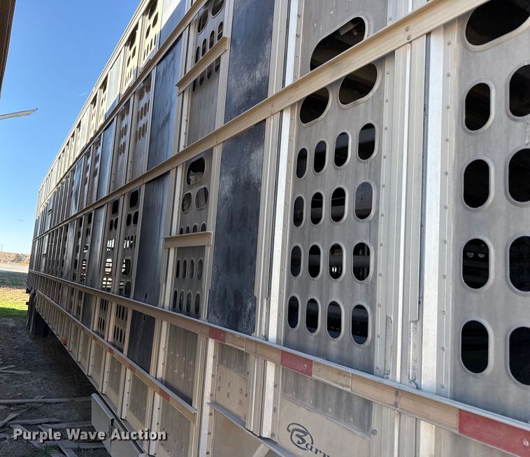 image for item EP0929 2009 Barrett livestock trailer