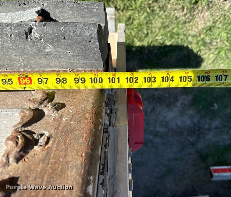 image for item EP0929 2009 Barrett livestock trailer