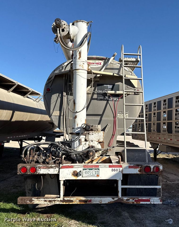 image for item EP0930 2008 Pinson feed delivery trailer