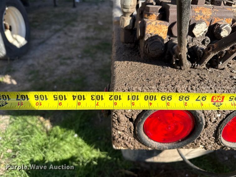 image for item EP0930 2008 Pinson feed delivery trailer