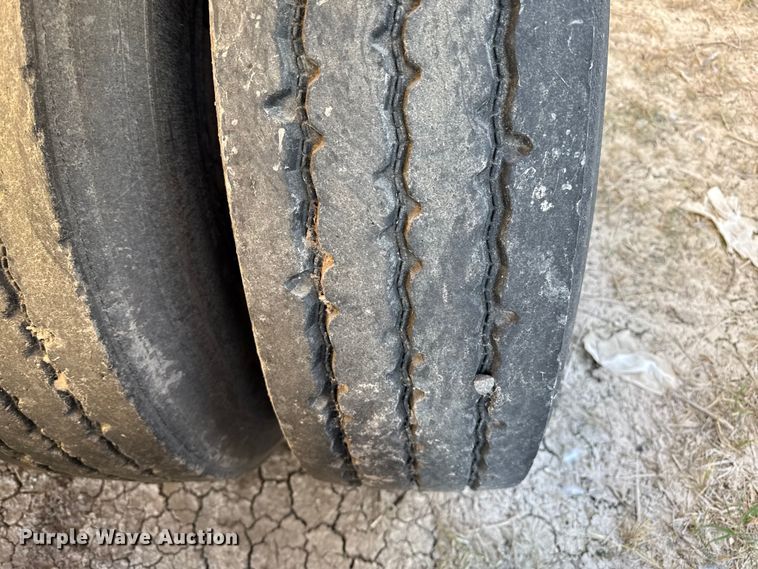 image for item EP0930 2008 Pinson feed delivery trailer