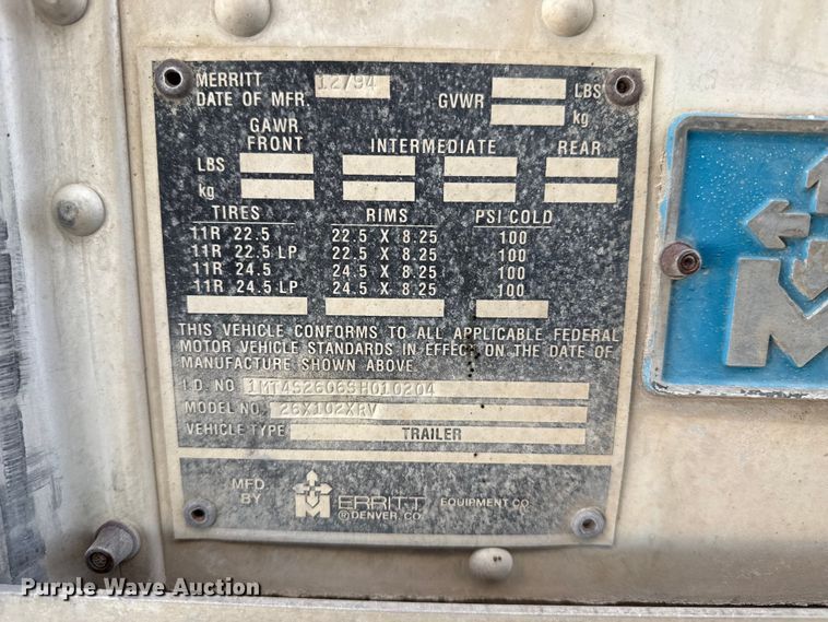 image for item EP0932 1995 Merritt 26X102XRV livestock trailer