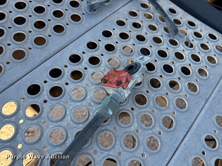 image for item EP0934 2007 Kenworth T800 semi truck