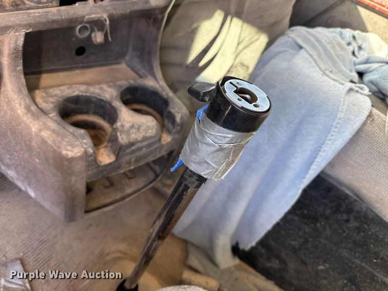 image for item EP0934 2007 Kenworth T800 semi truck