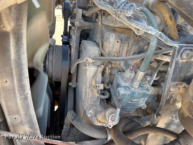 image for item EP0934 2007 Kenworth T800 semi truck