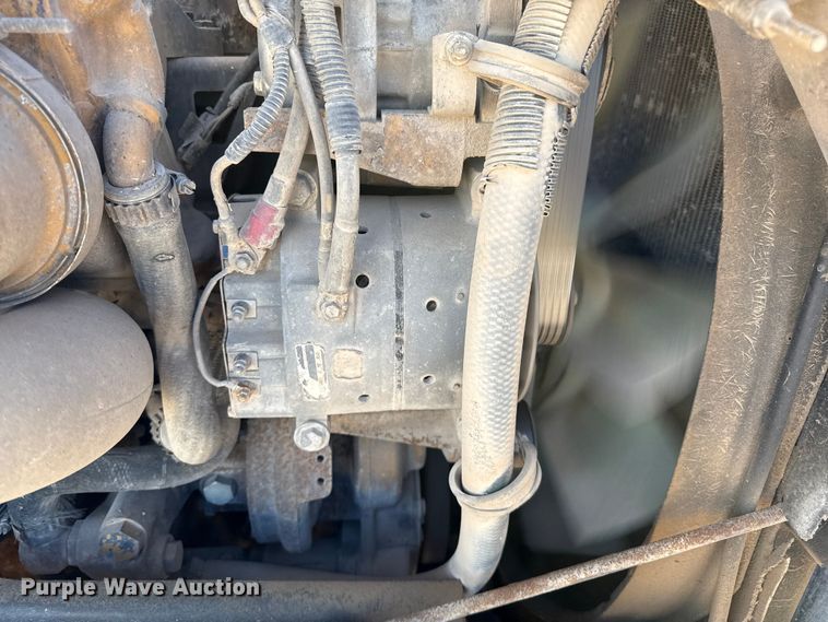 image for item EP0934 2007 Kenworth T800 semi truck