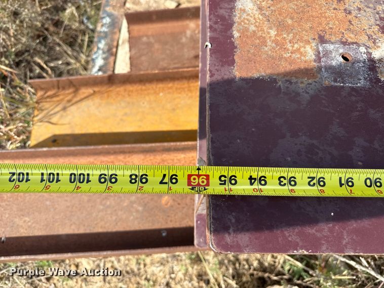 image for item EP0946 1999 National Tank Mfg propane delivery bed