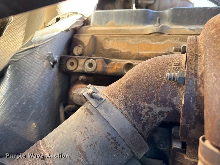 image for item EP0967 2005 Freightliner Columbia semi truck