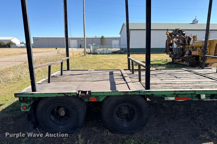 image for item EP0971 1982 Fontaine drop deck trailer