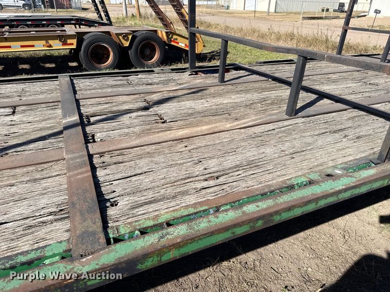 image for item EP0971 1982 Fontaine drop deck trailer