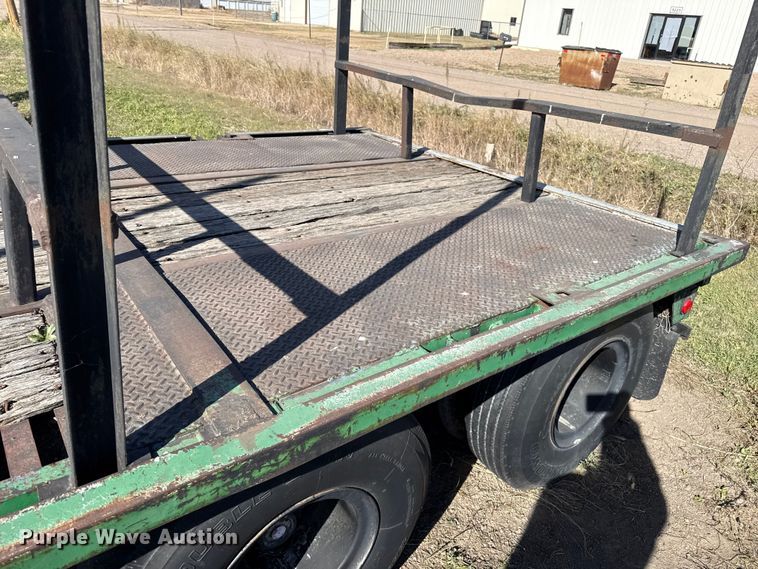 image for item EP0971 1982 Fontaine drop deck trailer