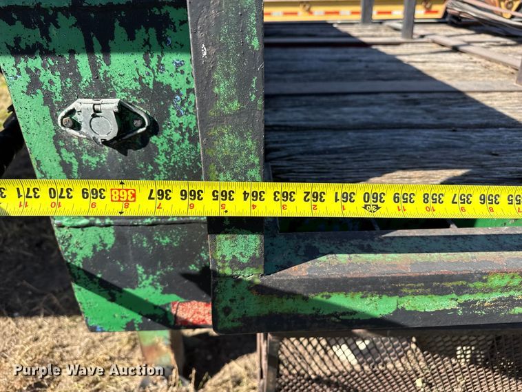 image for item EP0971 1982 Fontaine drop deck trailer