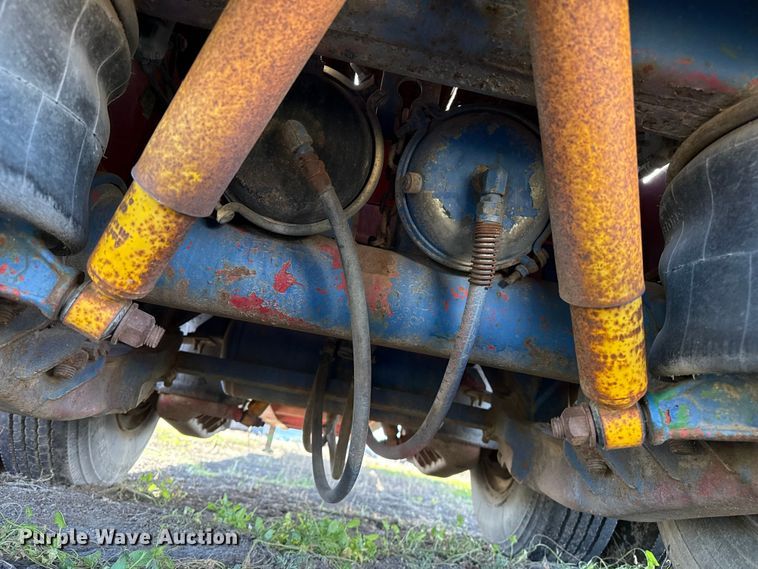 image for item EP0971 1982 Fontaine drop deck trailer