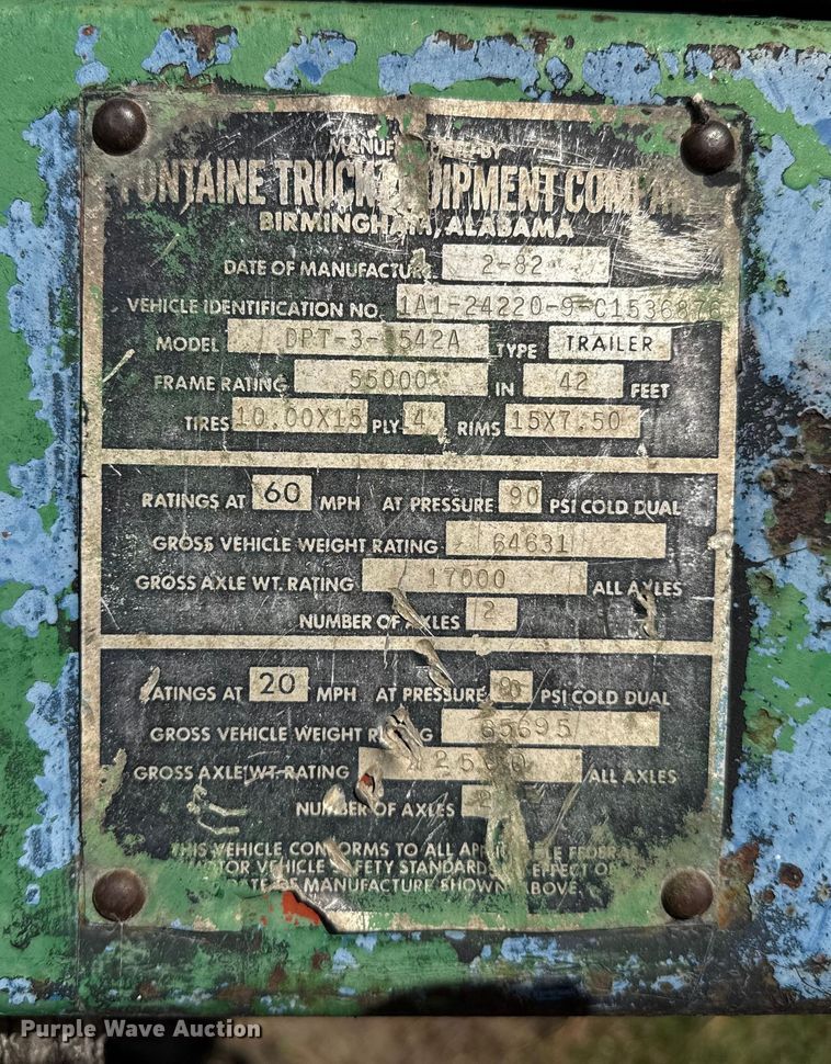 image for item EP0971 1982 Fontaine drop deck trailer