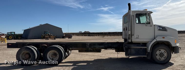 image for item EP0973 2021 Western Star 4700SB truck cab and chassis