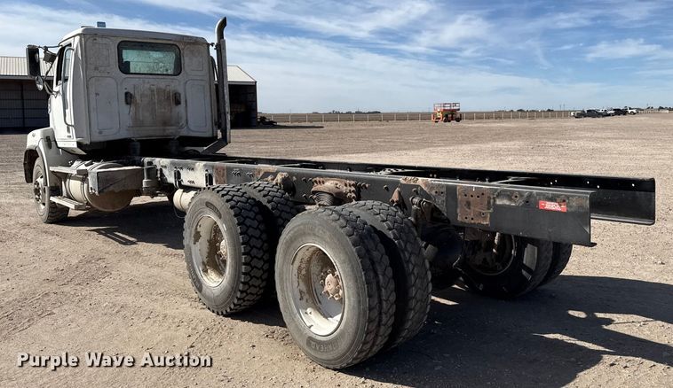 image for item EP0973 2021 Western Star 4700SB truck cab and chassis