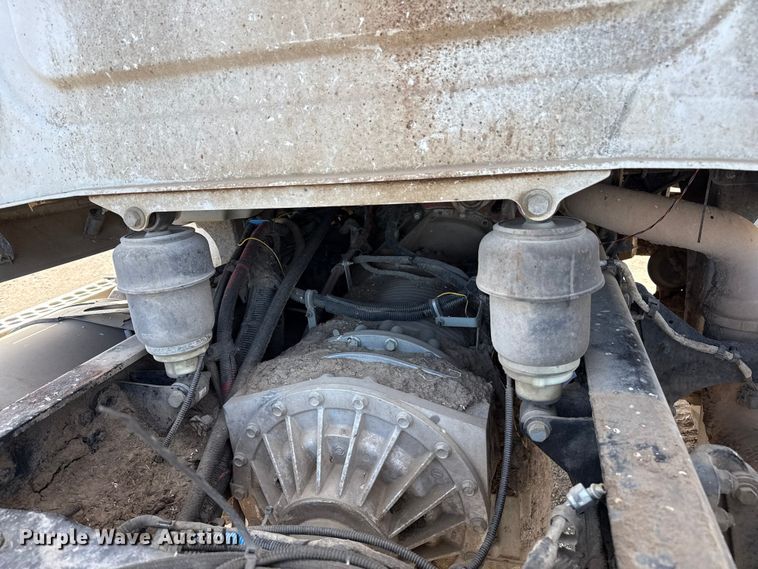 image for item EP0973 2021 Western Star 4700SB truck cab and chassis