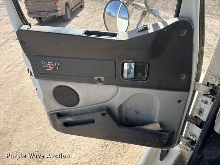 image for item EP0973 2021 Western Star 4700SB truck cab and chassis