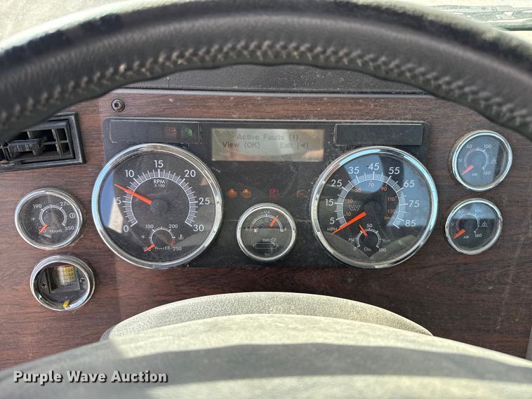 image for item EP0973 2021 Western Star 4700SB truck cab and chassis