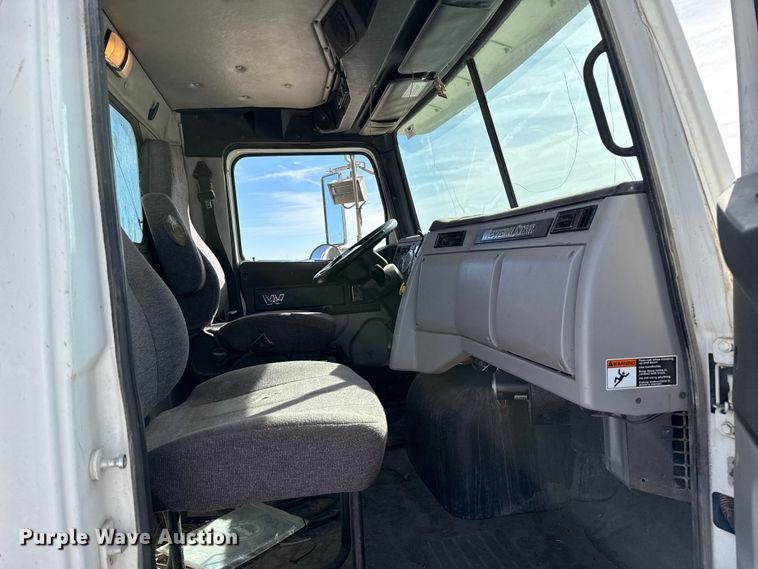 image for item EP0973 2021 Western Star 4700SB truck cab and chassis
