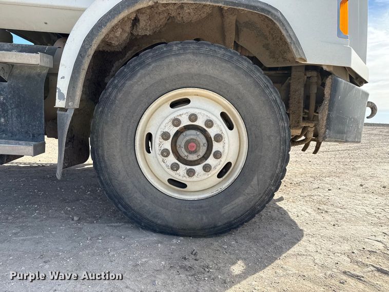 image for item EP0973 2021 Western Star 4700SB truck cab and chassis