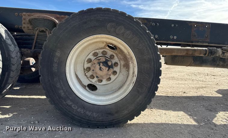 image for item EP0973 2021 Western Star 4700SB truck cab and chassis