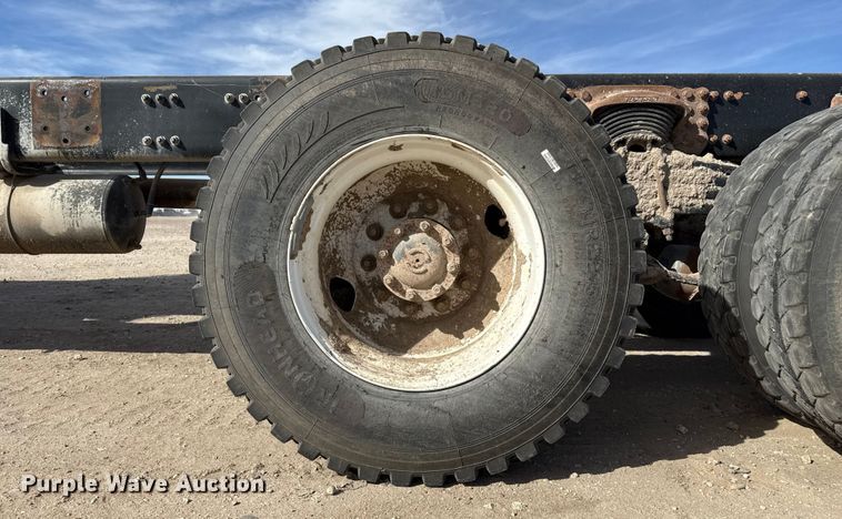 image for item EP0973 2021 Western Star 4700SB truck cab and chassis