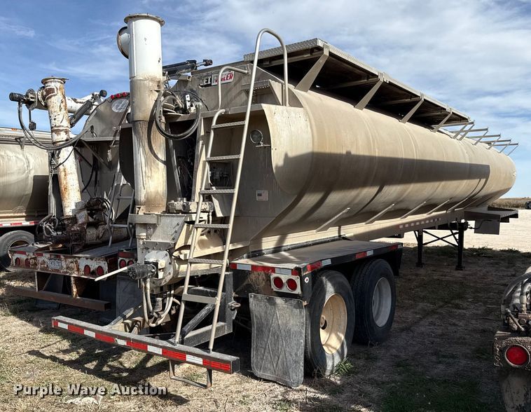 image for item EP2502 2016 CEI Pacer feed delivery trailer