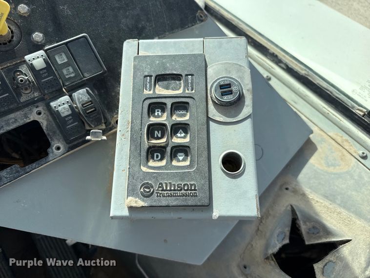 image for item EP2503 2018 Autocar X Spotter yard truck