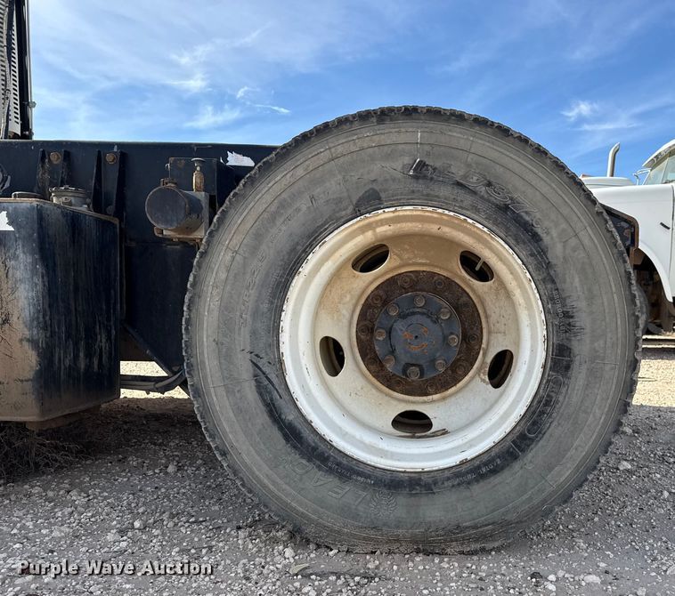 image for item EP2503 2018 Autocar X Spotter yard truck