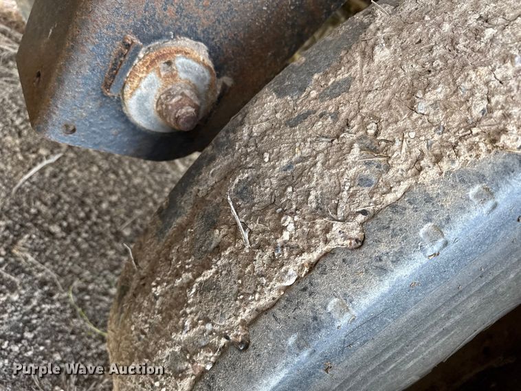 image for item EQ4697 2000 Wilson livestock trailer