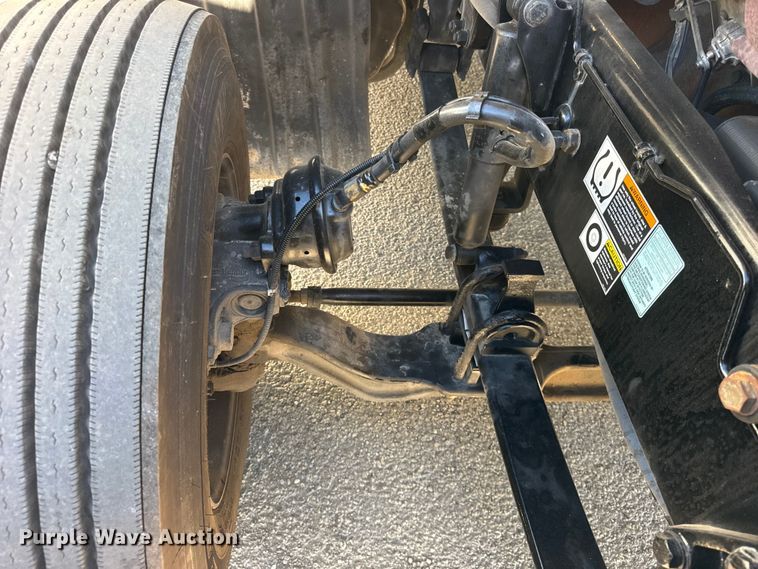 image for item ER0204 2020 Kenworth T680 semi truck