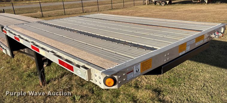 image for item ER1085 2023 Utility FS2CDHA drop deck trailer