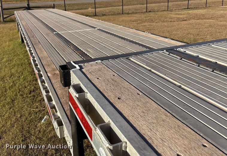 image for item ER1085 2023 Utility FS2CDHA drop deck trailer