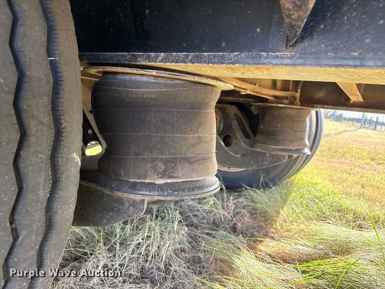 image for item ER1085 2023 Utility FS2CDHA drop deck trailer