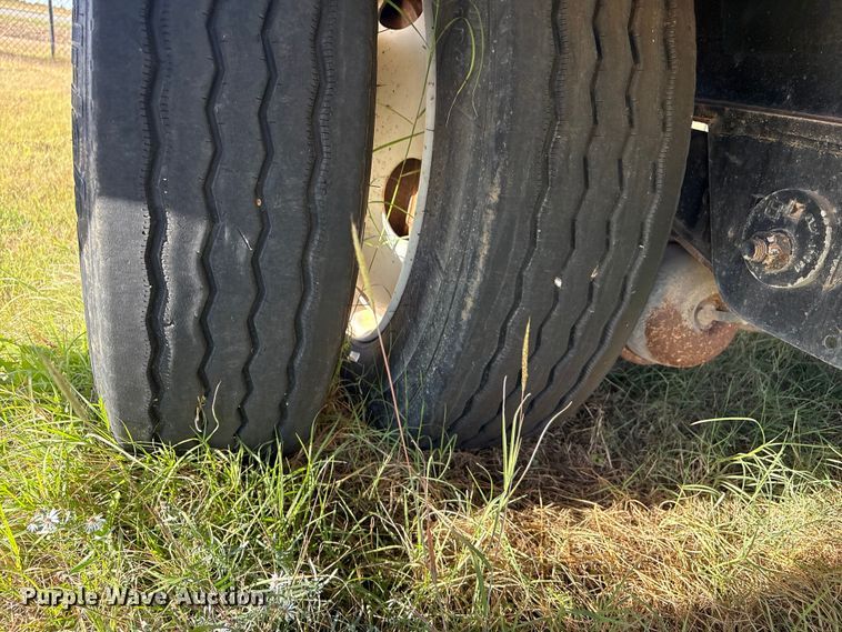 image for item ER1085 2023 Utility FS2CDHA drop deck trailer