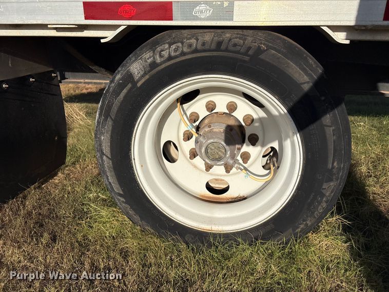 image for item ER1085 2023 Utility FS2CDHA drop deck trailer